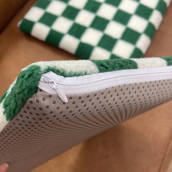 Checkerboard lambs wool seat cushions chair cushion approx 15 x 15 (7 available) - Picture 4 of 5